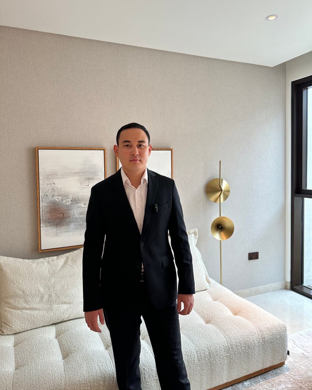 Yeldar Nurmukanov, real estate broker and investment advisor in Abu Dhabi